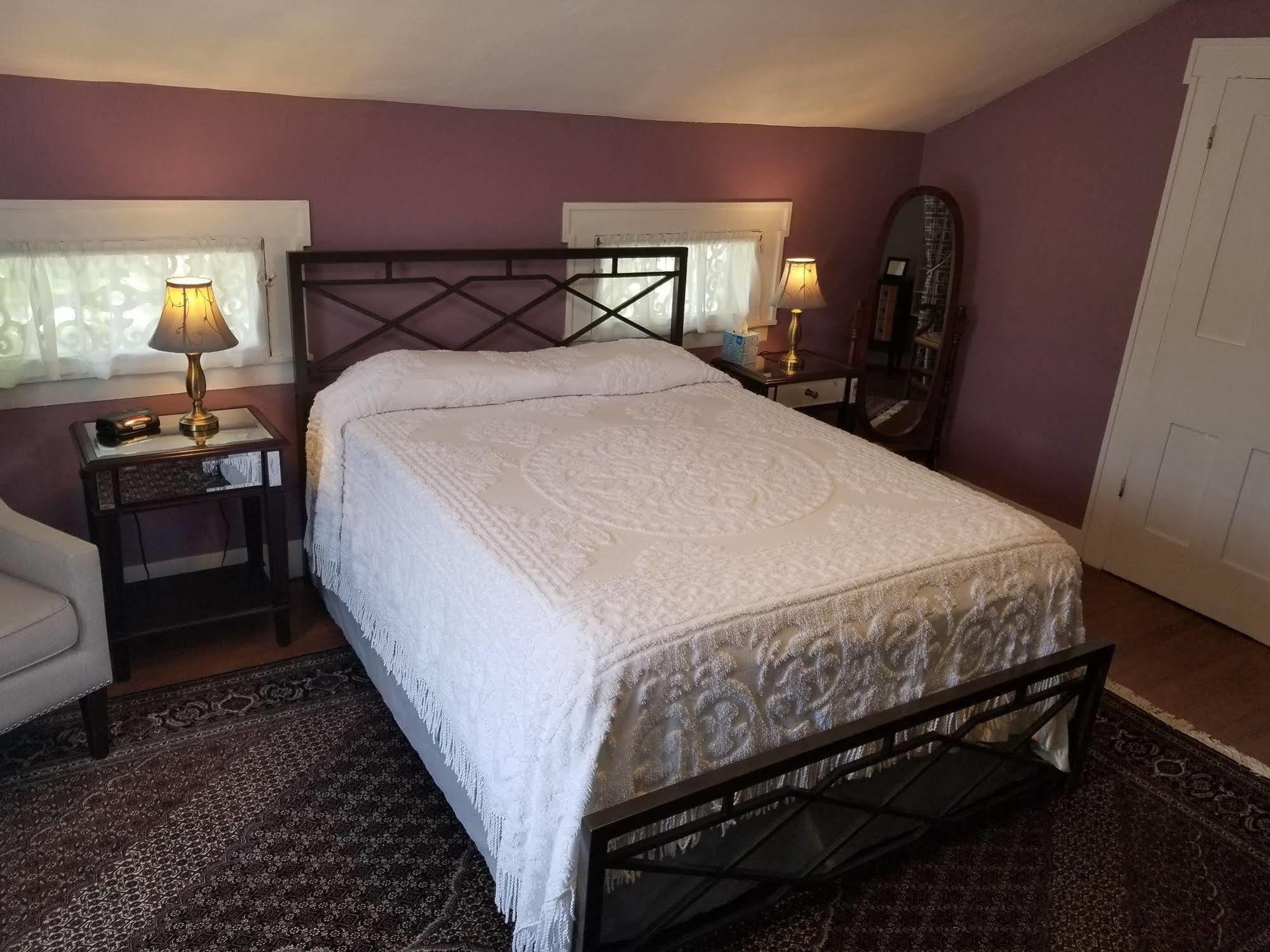 The Blackberry Inn Bed & Breakfast Watkins Glen Exteriér fotografie